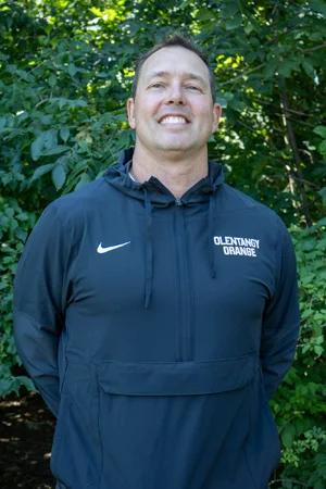 Defensive Coordinator / LB Bobby Roth