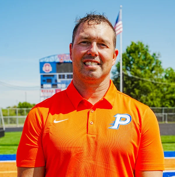 Defensive Coordinator / LB Bobby Roth