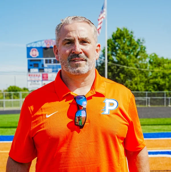 Linebackers Matt Stephens